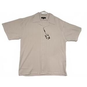 Montique Short Sleeve Button Up Shirt Solid White Casual Mens XL New With Tags